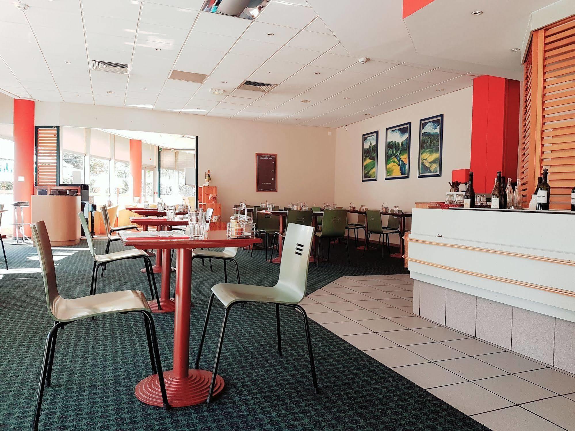 Ibis Archamps Porte De Geneve Exterior foto